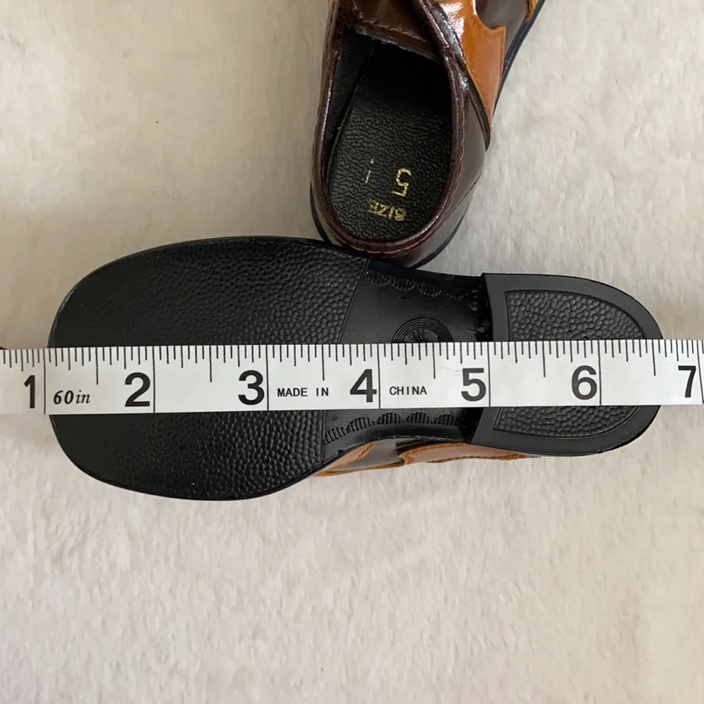 Vintage | Toddler Saddle Shoes Brown Oxfords Crown Heel Made in USA Retro (5)